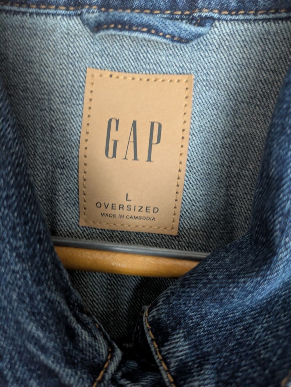 GAP Oversized Women's Relaxed Denim Jacket - Dark Blue